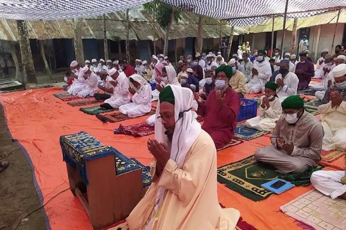 ফরিদপুরের কয়েক গ্রামে ঈদ উদযাপন 
